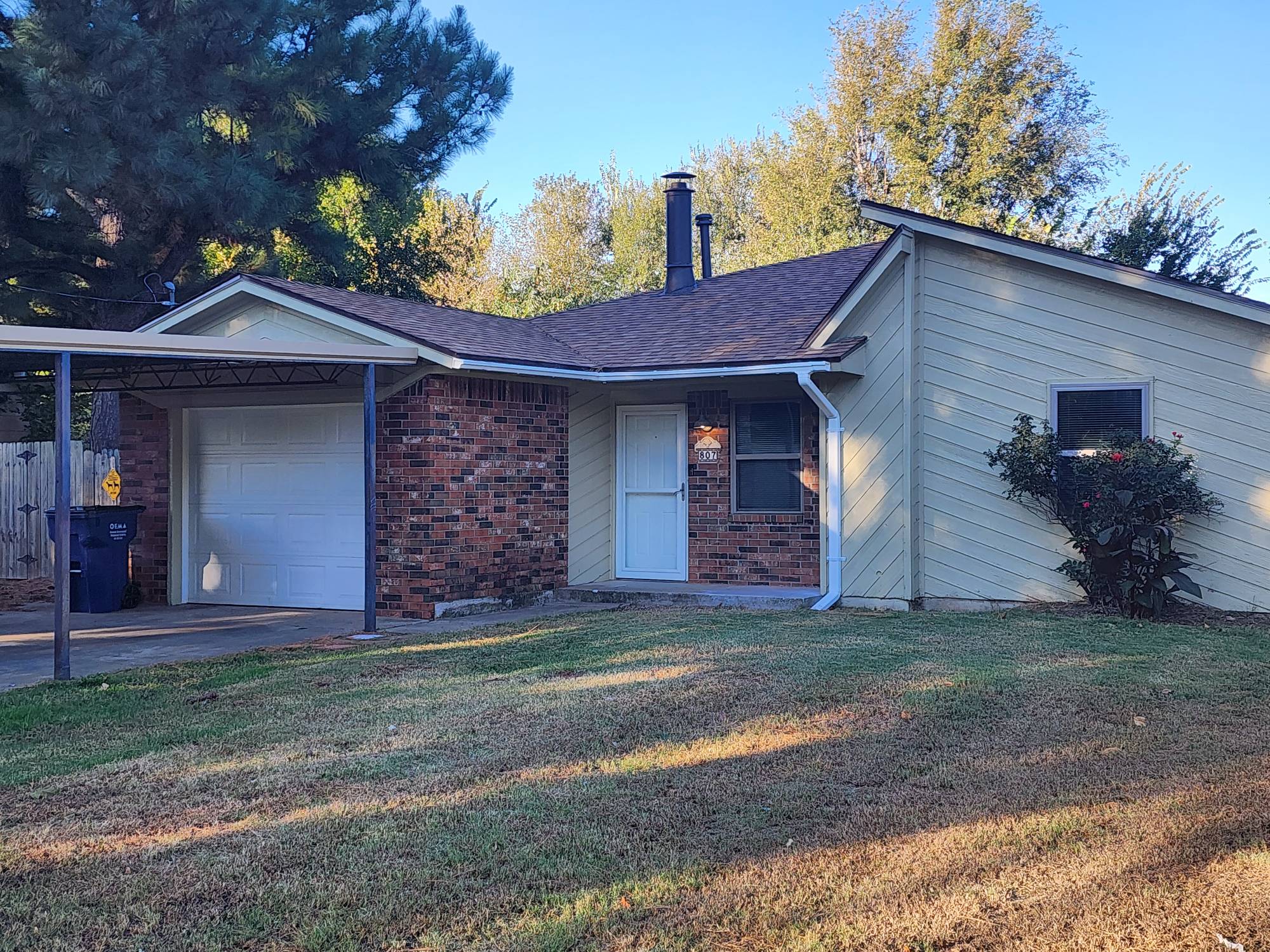 807 South Jones Lane